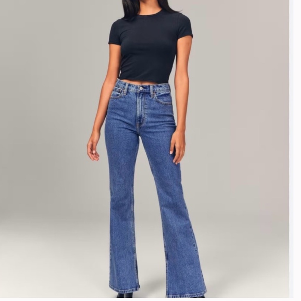 Abercrombie and fitch the flare ultra high rise medium wash size 27 4R